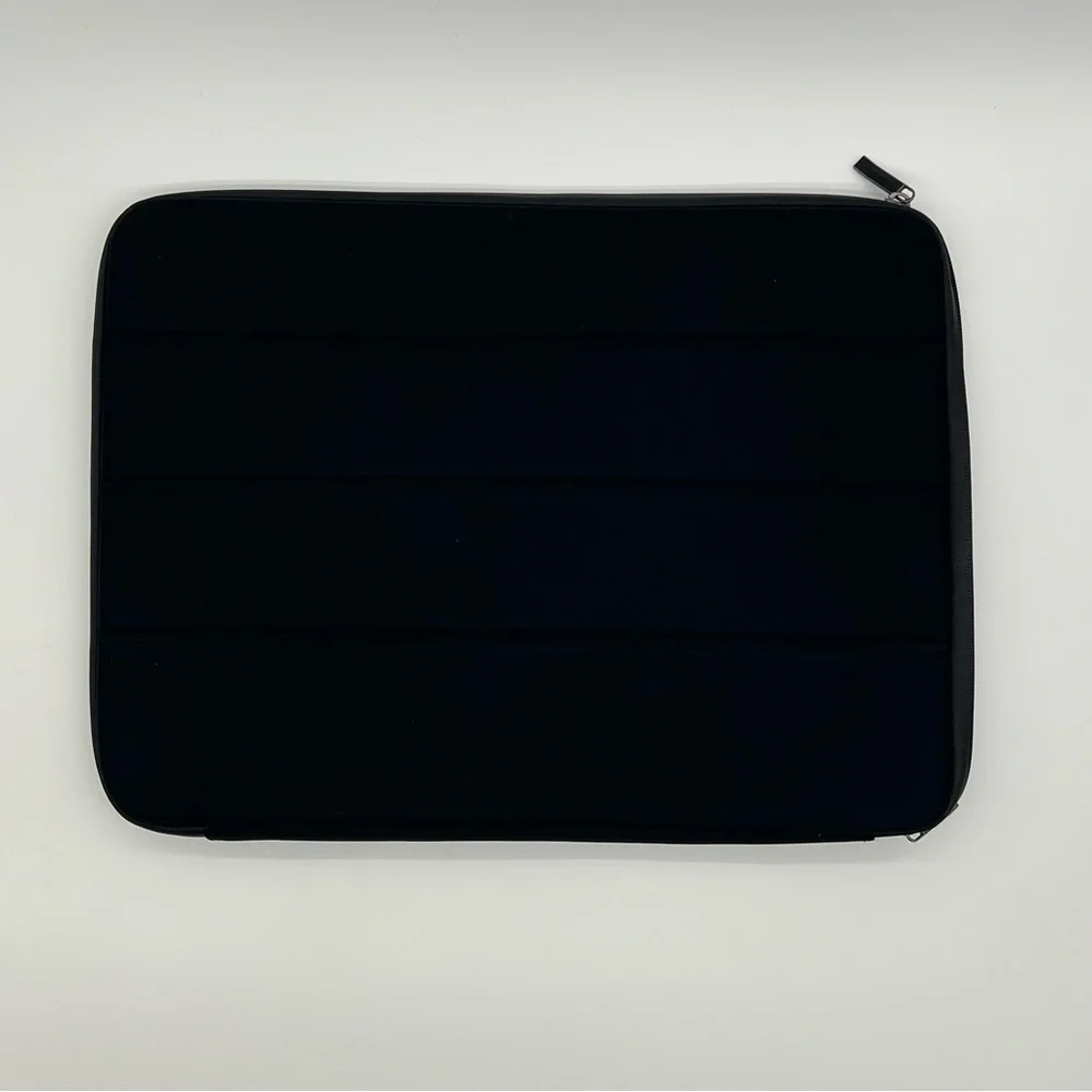 Solo Black Protective Tablet Sleeve